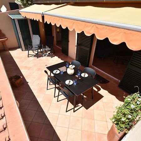 Route 25 - Cavoli - Vista Mare, Con Clima, Terrazza E Posto Auto Apartment Spiaggia di Cavoli Ngoại thất bức ảnh