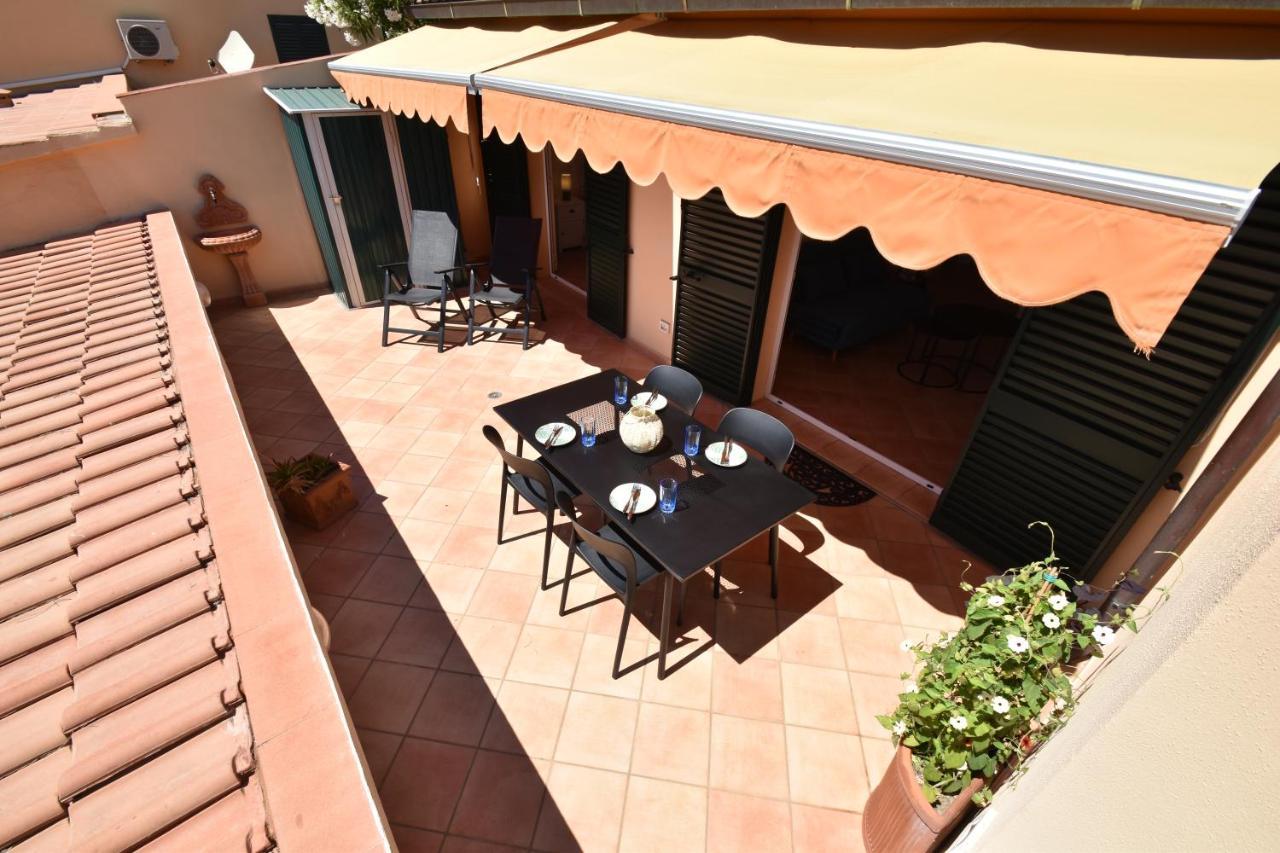 Route 25 - Cavoli - Vista Mare, Con Clima, Terrazza E Posto Auto Apartment Spiaggia di Cavoli Ngoại thất bức ảnh