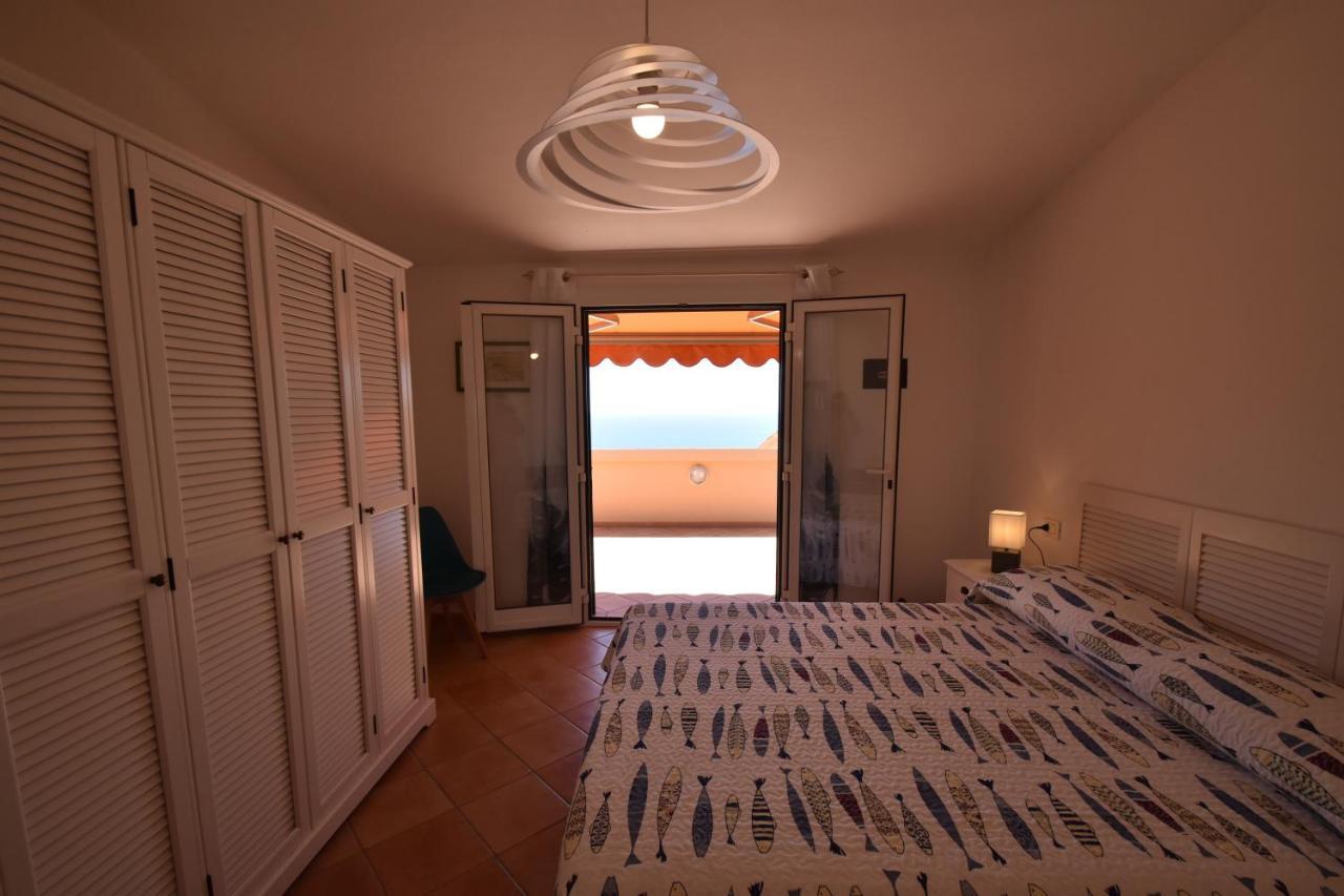 Route 25 - Cavoli - Vista Mare, Con Clima, Terrazza E Posto Auto Apartment Spiaggia di Cavoli Ngoại thất bức ảnh